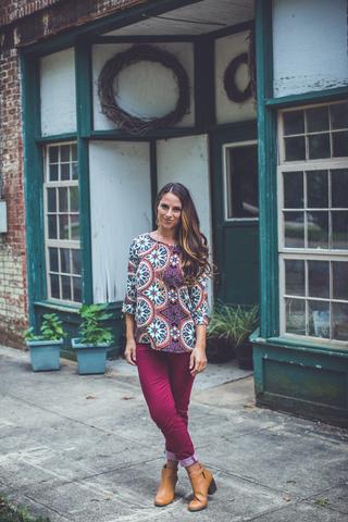 Multiplied Medallion Top in Brown